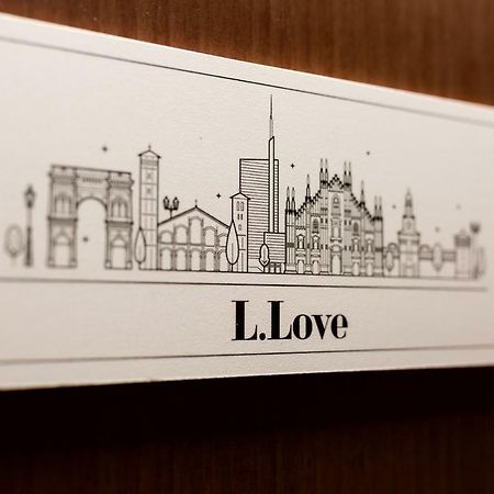 L.Love Milan Luaran gambar