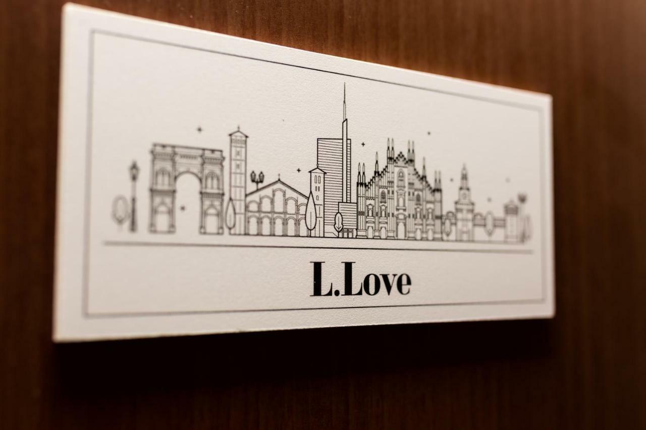 L.Love Milan Luaran gambar